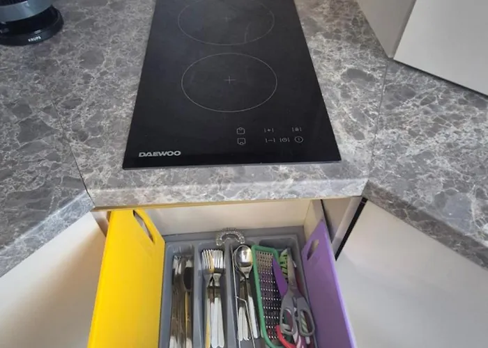 Amelia & Nicole Close To The Lejlighed Năvodari