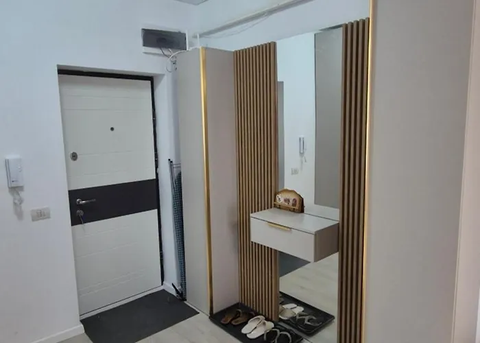 Amelia & Nicole Close To The Daire *